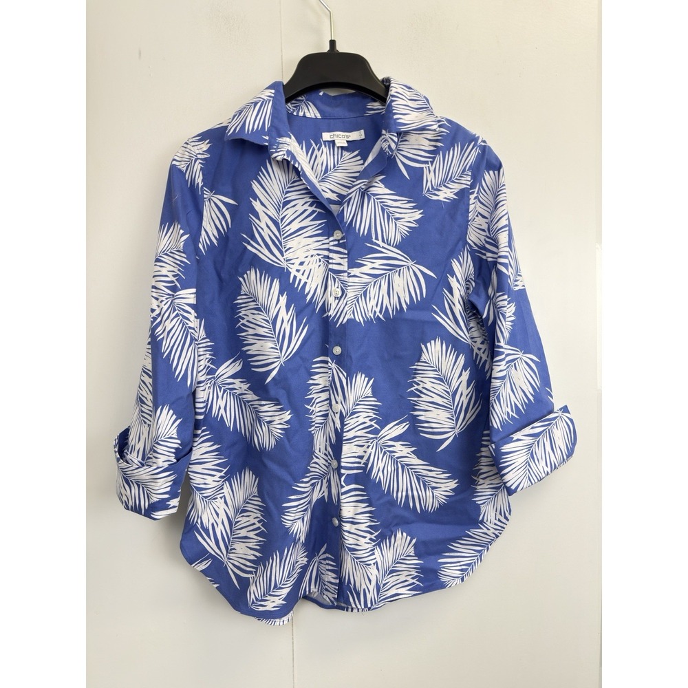 Chico's Women's 0/4 Button Up 3/4 Sleeve Shirt Blouse Blue/White Palm‎ Leaves